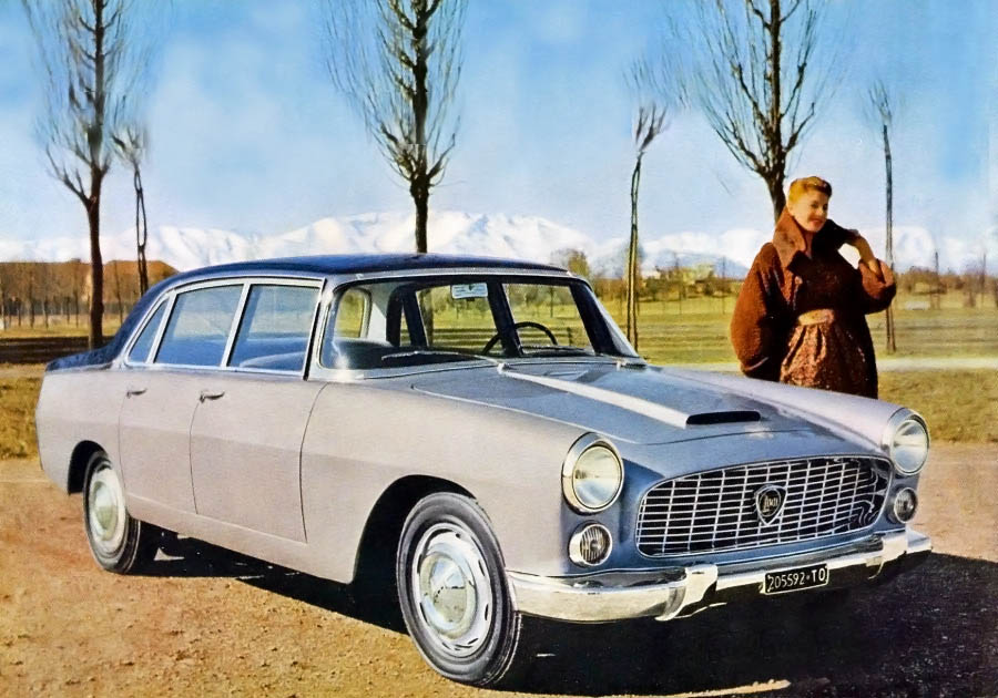 Lancia Flaminia (1961 1).jpg
