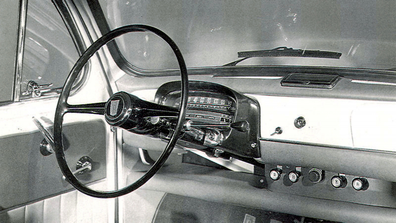 Fiat 1100-103 Lusso (interno 1960) edited-1.jpg