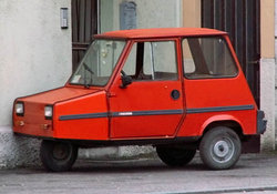 800px-Kleinwagen(Italien).jpg